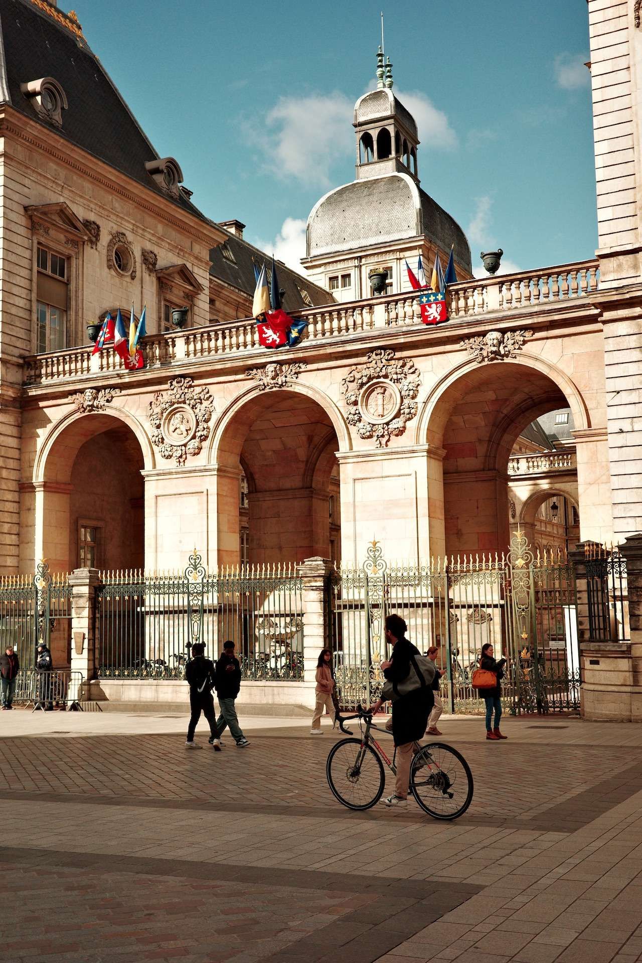 hotel-de-ville.jpg